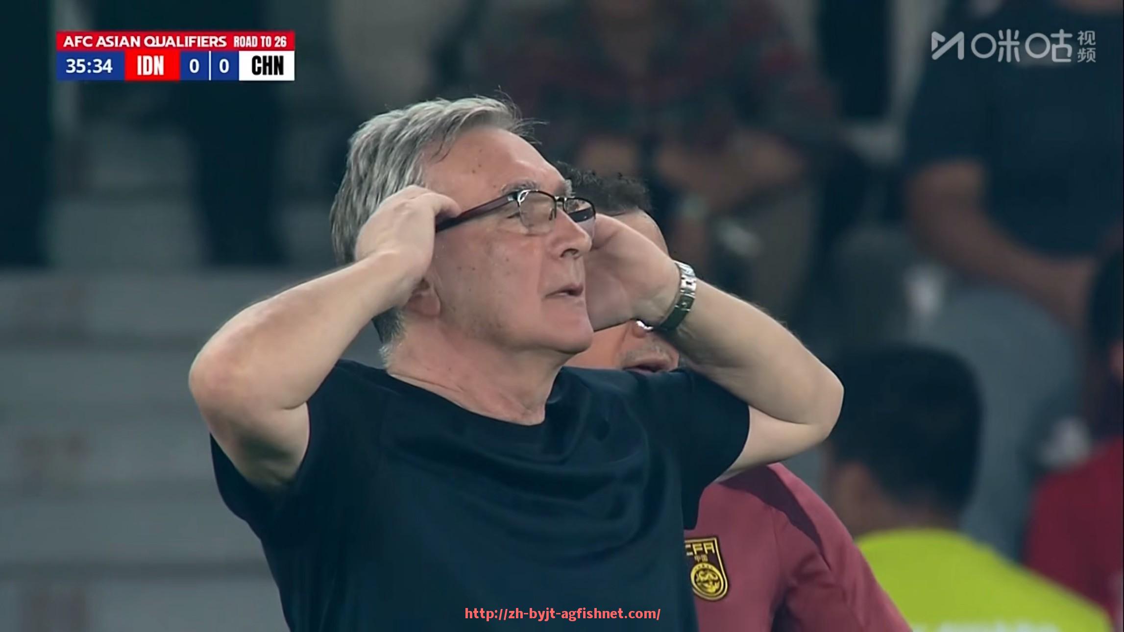 AG捕鱼王官网-世俱杯临场指挥观察：教练席上的瞬间决策与调整